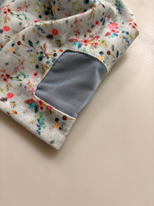 Gorro de camuflaje con implante coclear/audífono