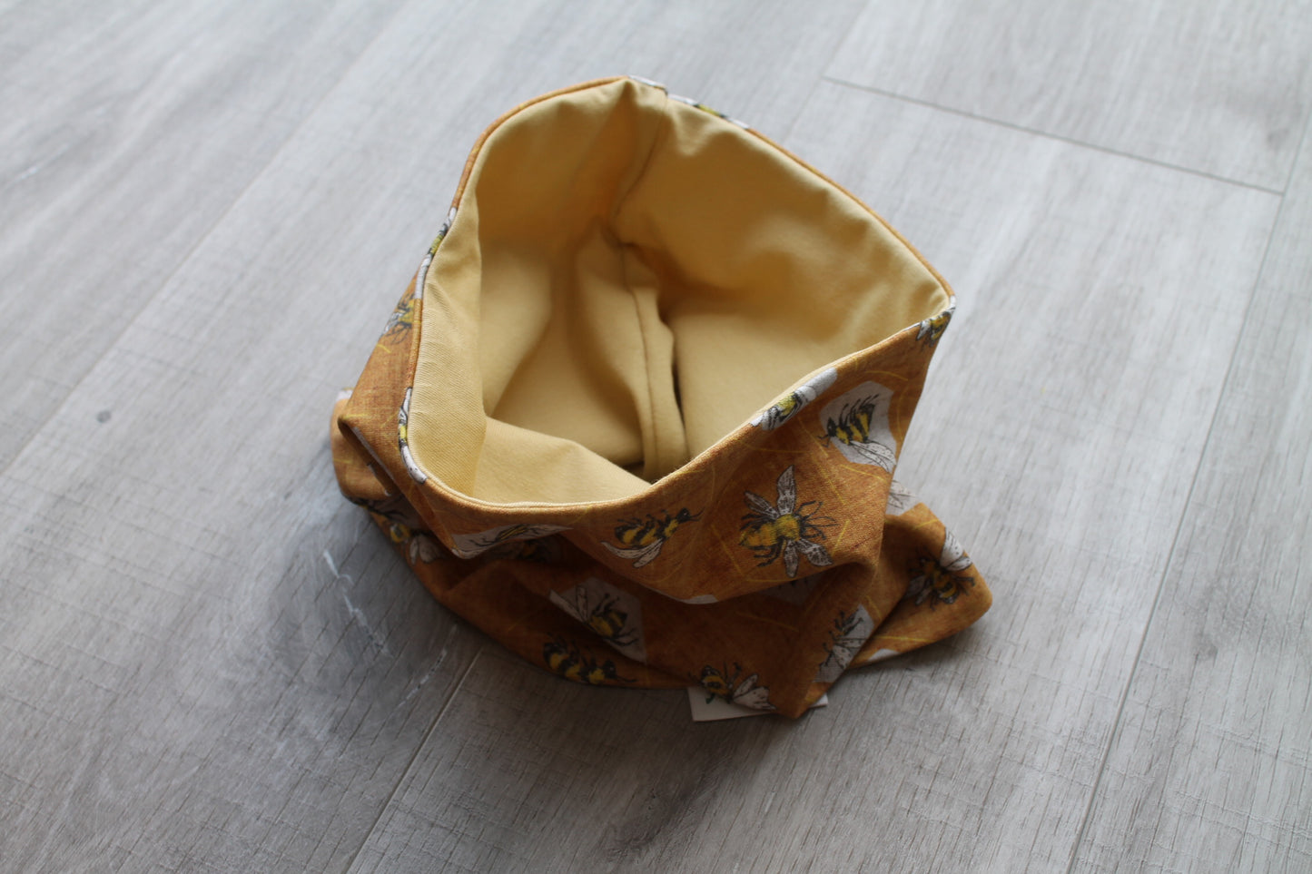 Ditsy Bee Snood