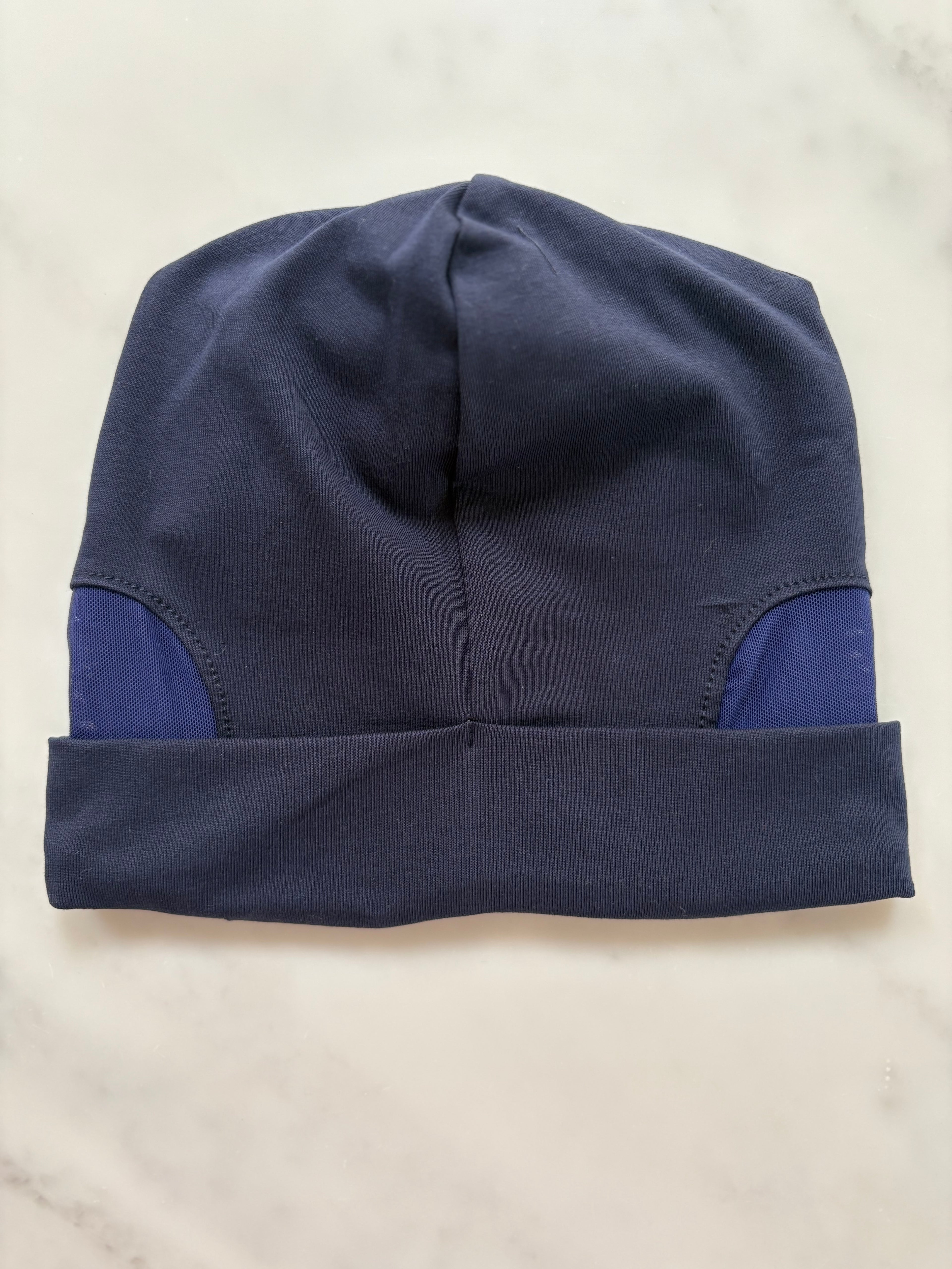 Einfarbige Beanie-Mütze für Cochlea-Implantate/Hörgeräte