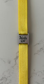 Diadema elástica para implante coclear