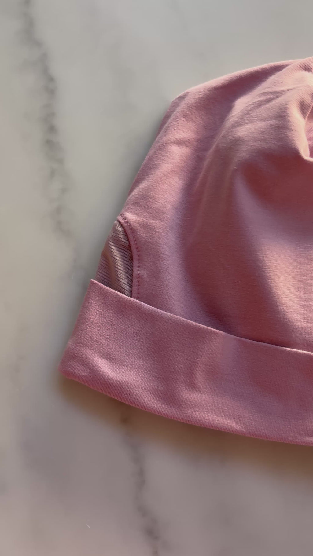 Gorro Beanie de color sólido para implante coclear/audífono